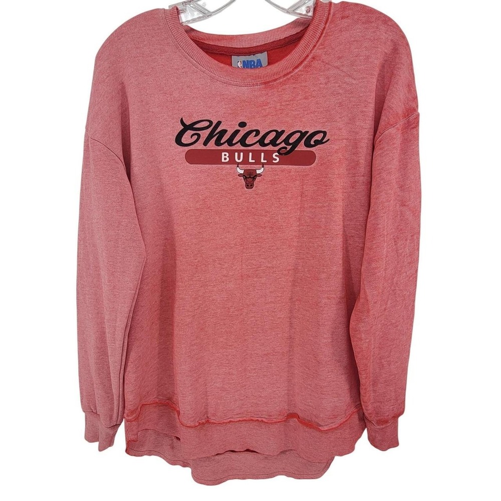 NBA Chicago Bulls Womens Red Acid Wash Sweatshirt High Low Hem Medium 176840001